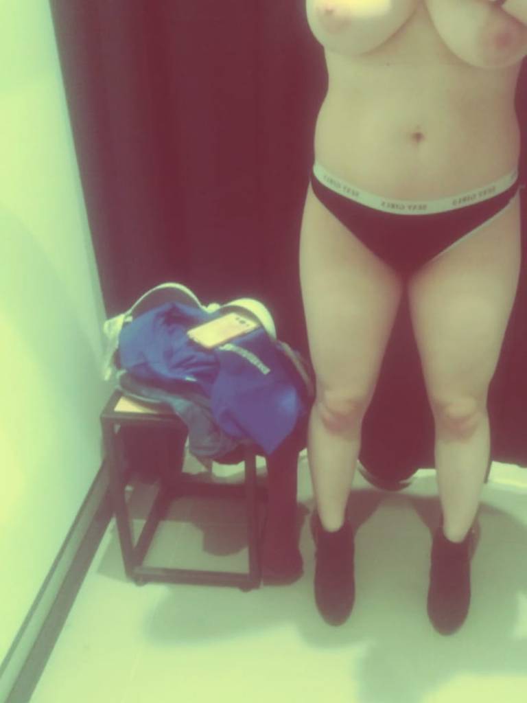 wife swapping app Burlington