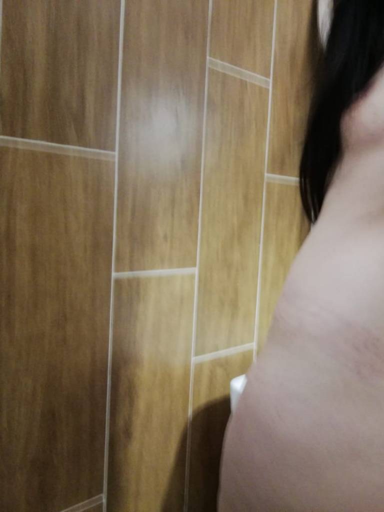 wife swapping app Alexandria